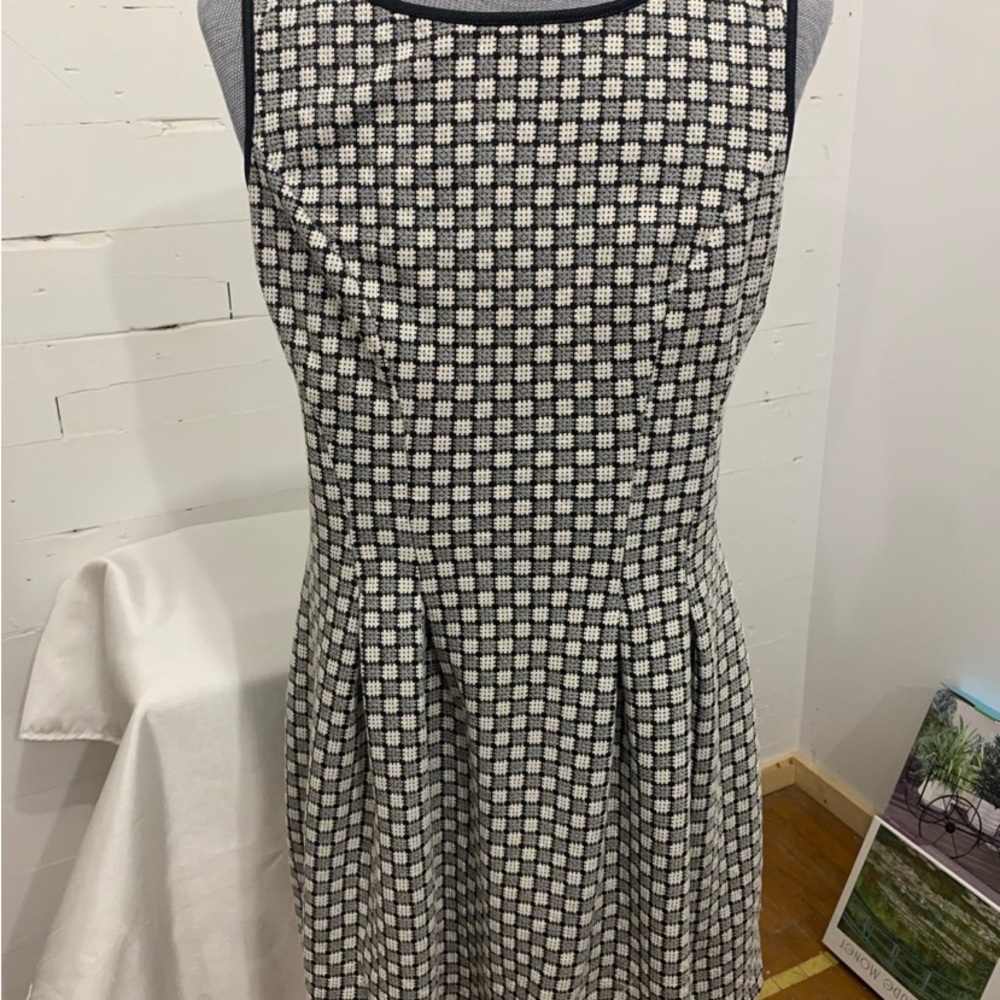 Max Edition Black and White Patterned Mini Dress